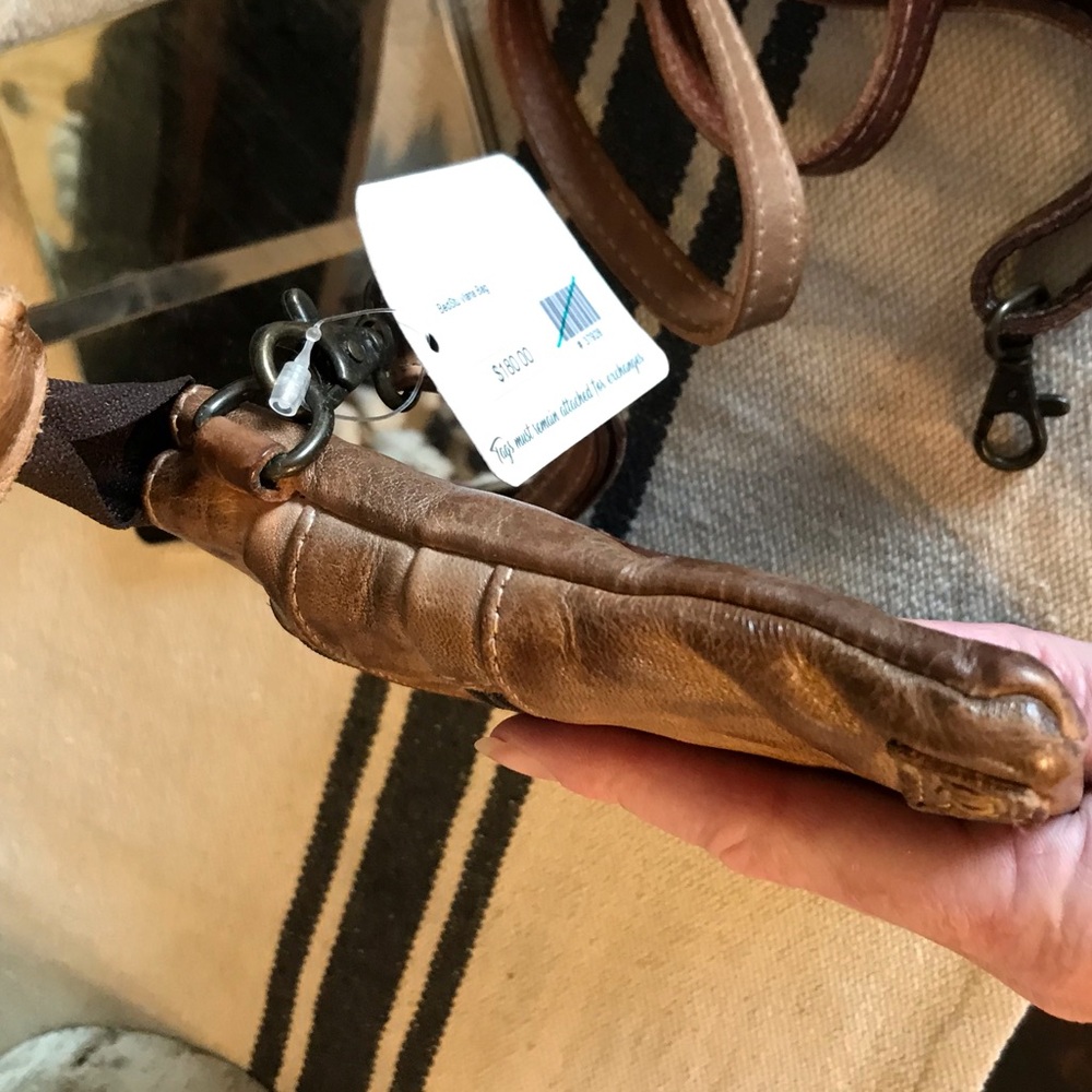 NWT Bed Stu Leather Viana Crossbody Belt Bag Wristlet Cafe Latte MSRP $180 - Picture 10 of 13